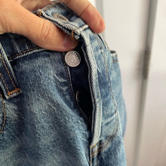 NWOT Levi’s Wedgie Jean - 25 - Picture 6 of 7